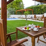 Mediterranea 4* Μπολ