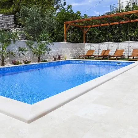 Mediterranea 4*