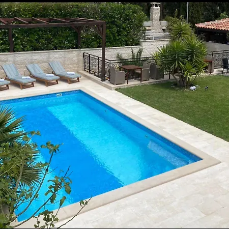 Mediterranea 4*