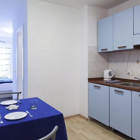 Mediterranea 4*