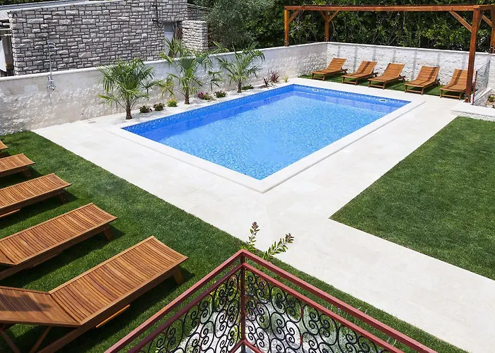 Mediterranea 4*