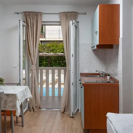 Affittacamere Mediterranea 4*
