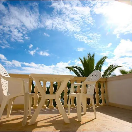 Pensión Mediterranea 4*